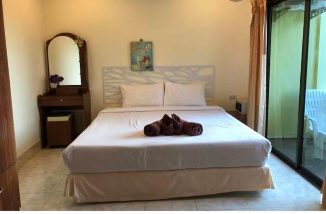 Ban Saiyuan Massuwan Karon Beach المظهر الخارجي الصورة